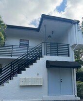 9751 Wayne Ave in Palmetto Bay, FL - Building Photo