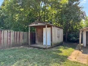 529 Blue Bell Rd in Dayton, OH - Building Photo - Building Photo