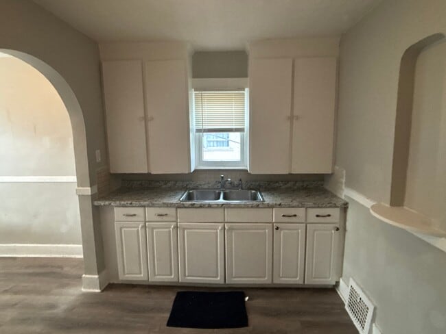 4893 Chatsworth St in Detroit, MI - Building Photo - Building Photo