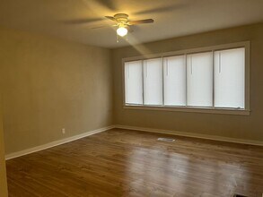 1717 SW Lane St in Topeka, KS - Building Photo - Building Photo