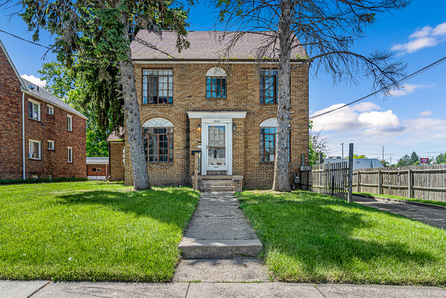 3945 Torrance Dr in Toledo, OH - Building Photo - Building Photo