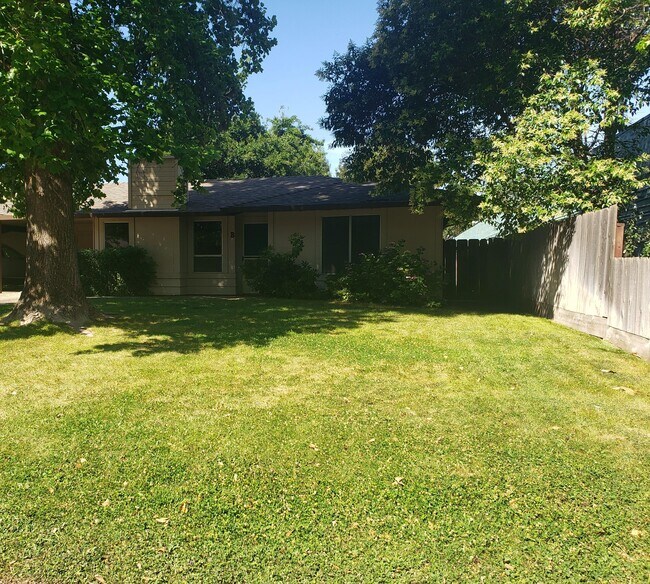 3403 Silverbell Rd Rentals in Chico, CA