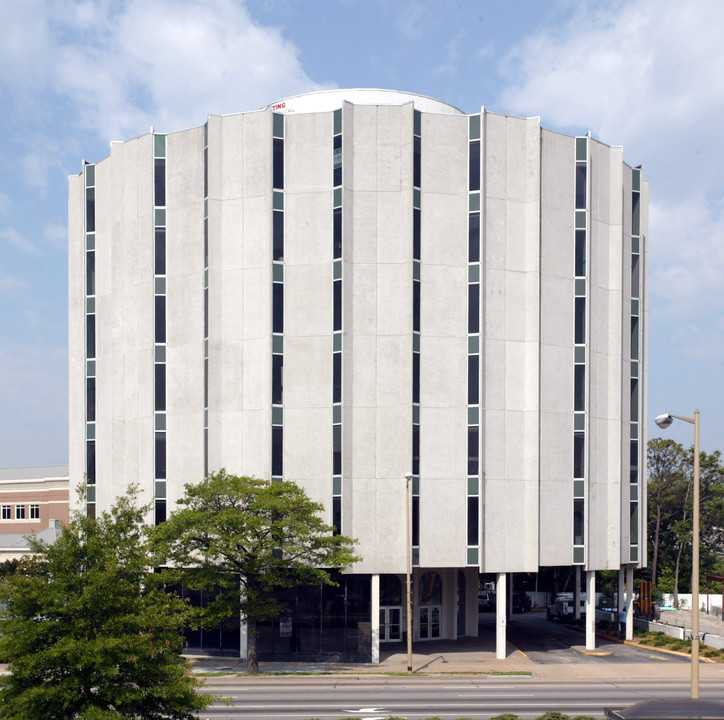 The Rotunda in Norfolk, VA - Building Photo