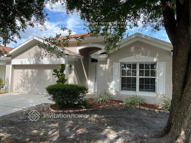 10209 Hunters Haven Blvd in Riverview, FL - Foto de edificio - Building Photo