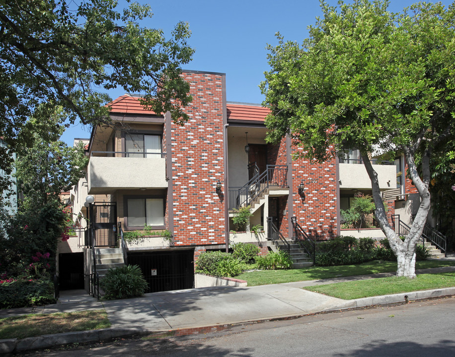 1207 N Columbus Ave in Glendale, CA - Building Photo