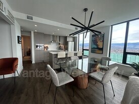 1471 St Paul St in Kelowna, BC - Building Photo