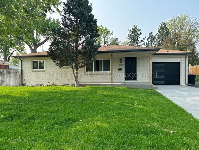 3092 W Layton Ave in Englewood, CO - Building Photo - Building Photo