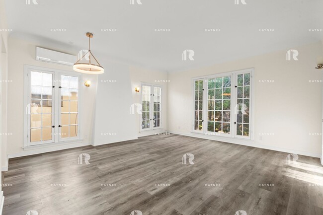 8526 Alcott St in Los Angeles, CA - Building Photo - Building Photo