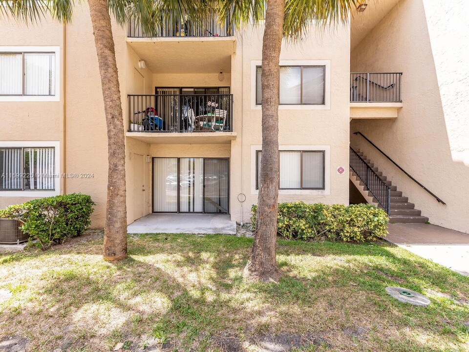 9150 W Atlantic Blvd, Unit 9150 W ATLANTIC BLVD#1712 in Coral Springs, FL - Building Photo