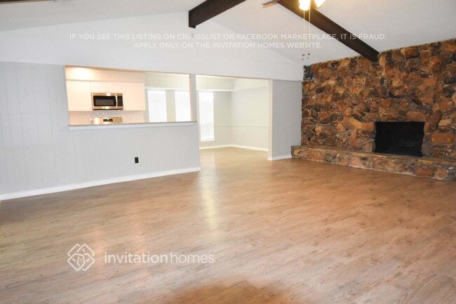 945 Clear Springs Dr in Desoto, TX - Building Photo - Building Photo