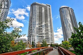 151 Village Green Square in Toronto, ON - Building Photo - Building Photo