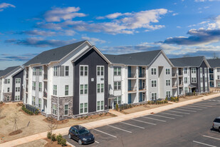 Lemmond Farm in Charlotte, NC - Building Photo