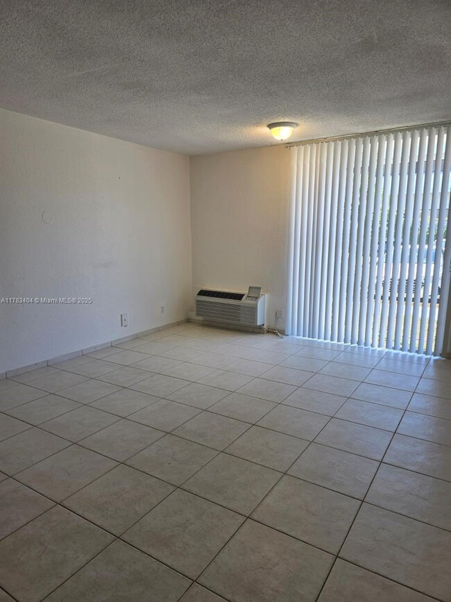 16450 NW 2nd Ave in Miami, FL - Building Photo - Building Photo