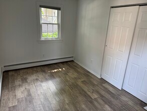 14 Central St, Unit #3 in Beverly, MA - Foto de edificio - Building Photo
