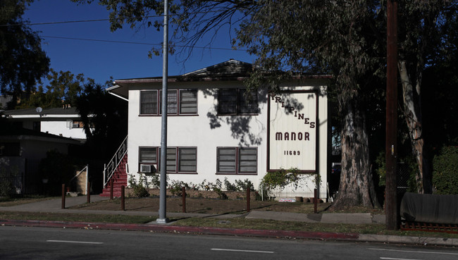 11689 Chandler Blvd in North Hollywood, CA - Building Photo - Building Photo