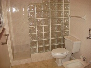 1029 43rd Ave N in St. Petersburg, FL - Building Photo - Building Photo