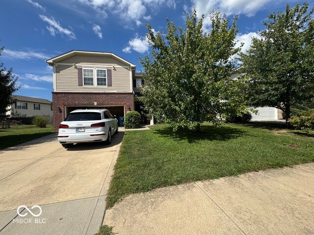11204 Aleene Way in Fishers, IN - Building Photo