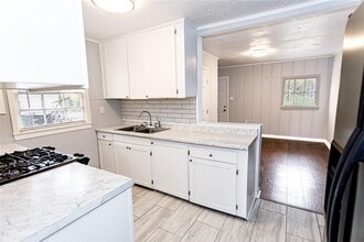 5766 Saint Katherine Ave in Baton Rouge, LA - Building Photo - Building Photo