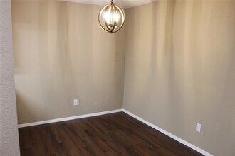 2011 Spenwick Dr in Houston, TX - Building Photo - Building Photo