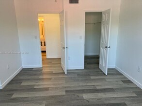 11700 SW 1st St in Pembroke Pines, FL - Building Photo - Building Photo