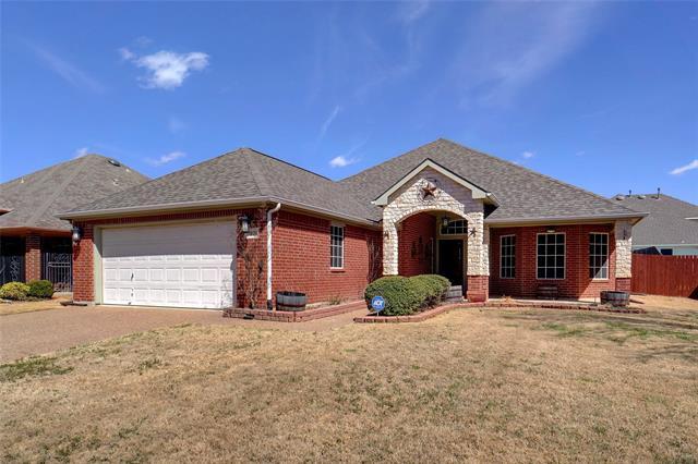 7020 Cattle Dr in Fort Worth, TX - Building Photo