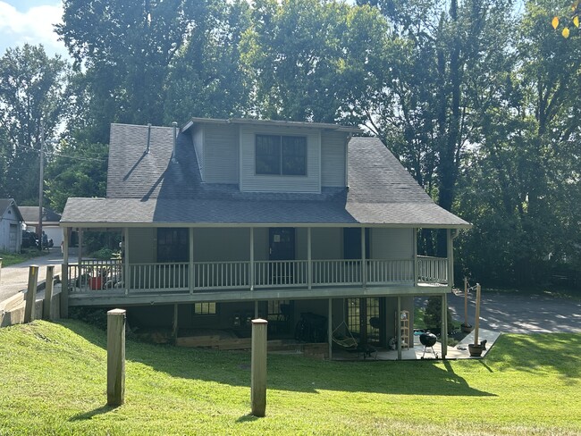 1046 Dudley Ave, Unit #1