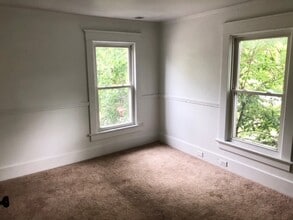 410 Olive St in Ypsilanti, MI - Building Photo - Building Photo