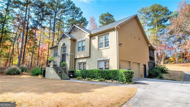 property at 633 Coach Bobby Dodd Rd