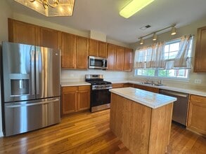 4220 Savoy Ln in McHenry, IL - Building Photo - Building Photo