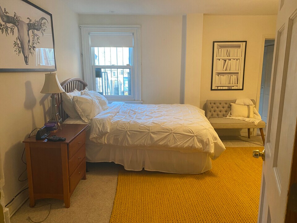 1720 Bolton St, Unit 1 Photo