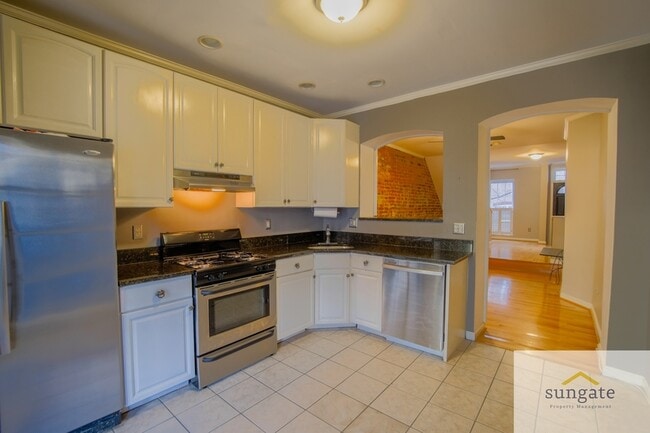 615 S Glover St in Baltimore, MD - Building Photo - Building Photo