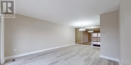 133 Manitou Crescent in Brampton, ON - Building Photo - Building Photo