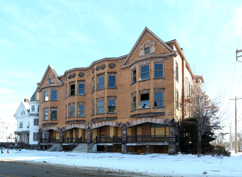 Packard Building in Warren, OH - Building Photo