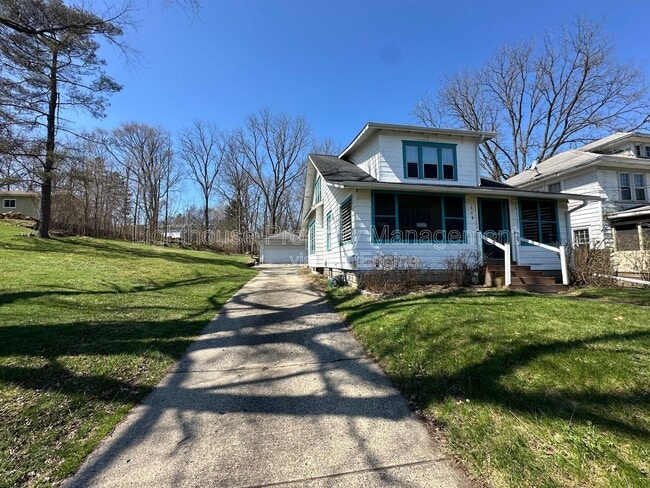 property at 449 24th St N