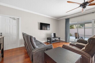 2058 Tarpon Lake Way in West Palm Beach, FL - Building Photo - Building Photo