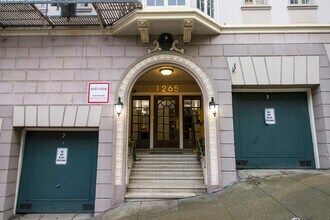 1265 Washington in San Francisco, CA - Building Photo - Building Photo