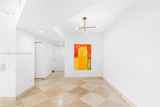 21055 Yacht Club Dr, Unit # 2104 in Aventura, FL - Building Photo - Building Photo