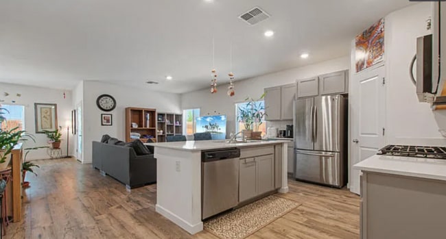 675 Mahogany Dr in Fallon, NV - Building Photo - Building Photo