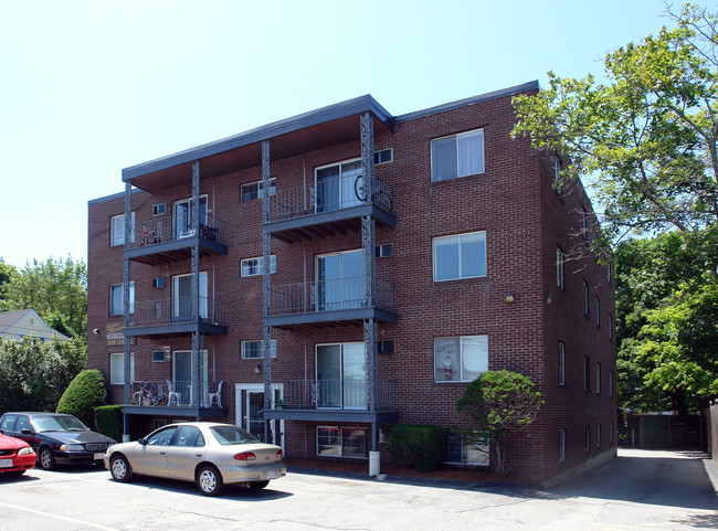 364 Main St in Reading, MA - Foto de edificio - Building Photo