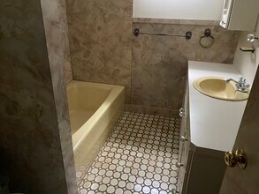 98 Josephine Ave, Unit 3 in Somerville, MA - Building Photo - Building Photo