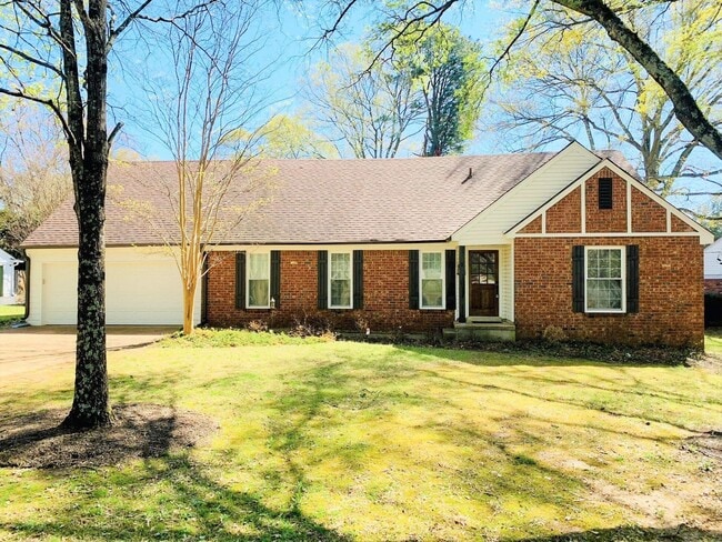 property at 7207 Poplar Pike