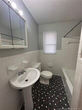 1051 Rulnick St in Fayetteville, NC - Foto de edificio - Building Photo