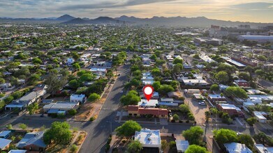 2039 E 8th St in Tucson, AZ - Foto de edificio - Building Photo