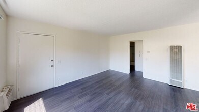 5236 Kester Ave in Los Angeles, CA - Building Photo - Building Photo