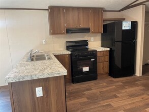 8114 McHard Rd in Pearland, TX - Building Photo - Building Photo