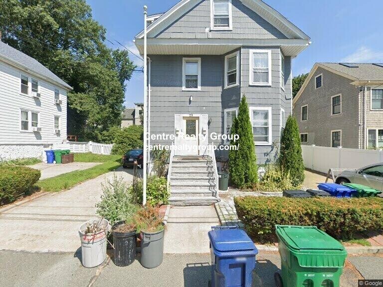 23 Indiana Ter, Unit 1 in Newton, MA - Building Photo