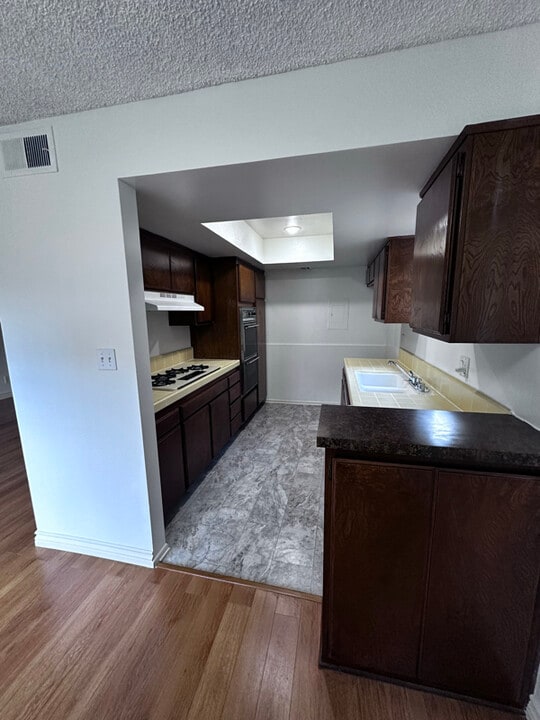 135 N Swall Dr in West Hollywood, CA - Foto de edificio