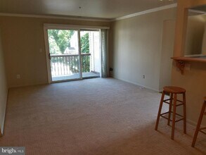 9377 Scarlet Oak Dr in Manassas, VA - Building Photo - Building Photo
