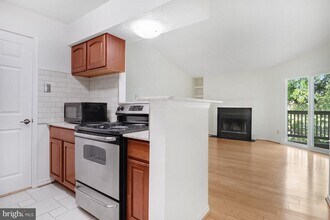 1535 Lincoln Way in McLean, VA - Building Photo - Building Photo