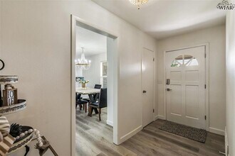 600 S Walnut St in Holliday, TX - Building Photo - Building Photo